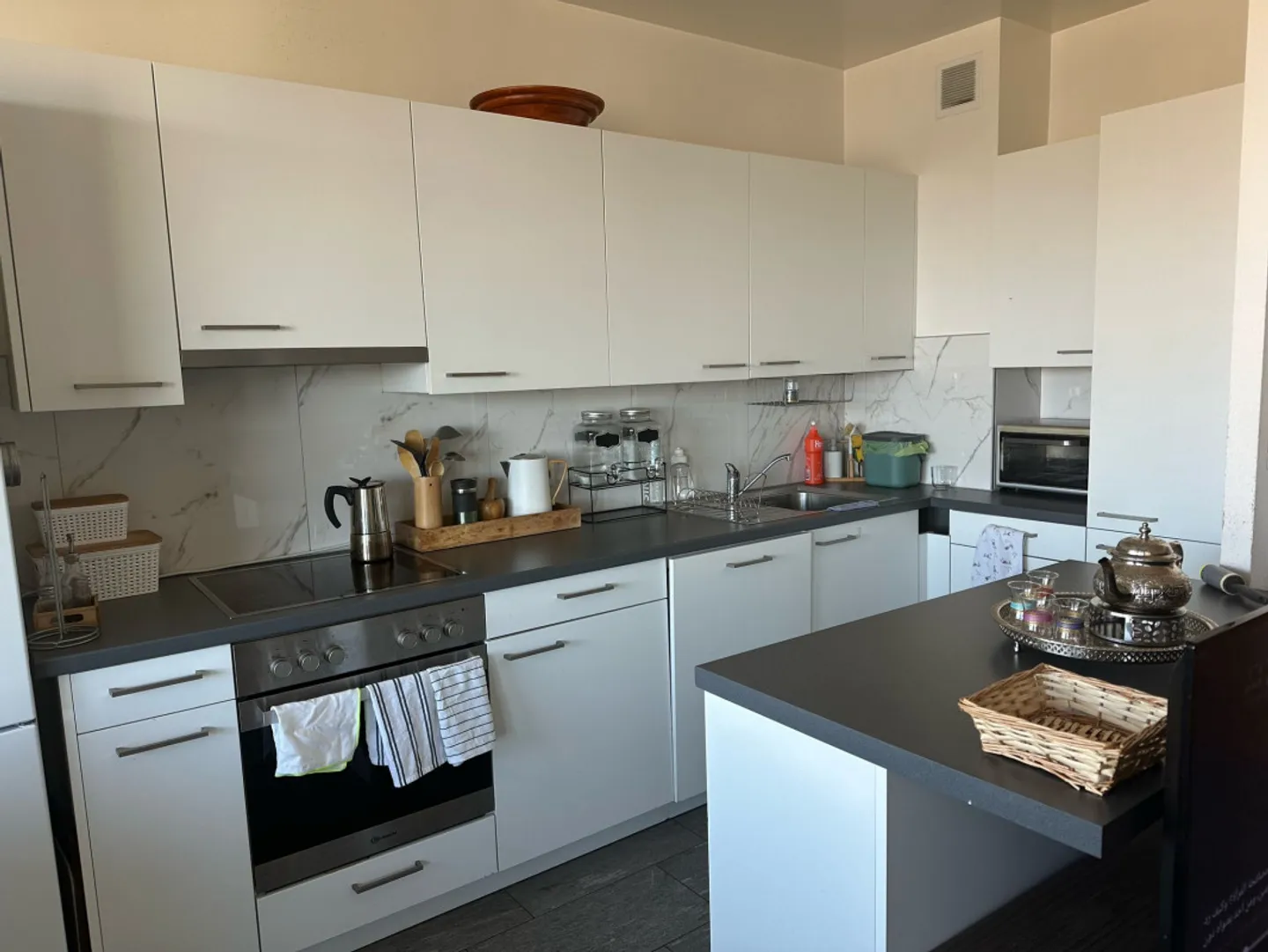 8.5-room apartment located in Petit-Lancy - Photo 3 of 11