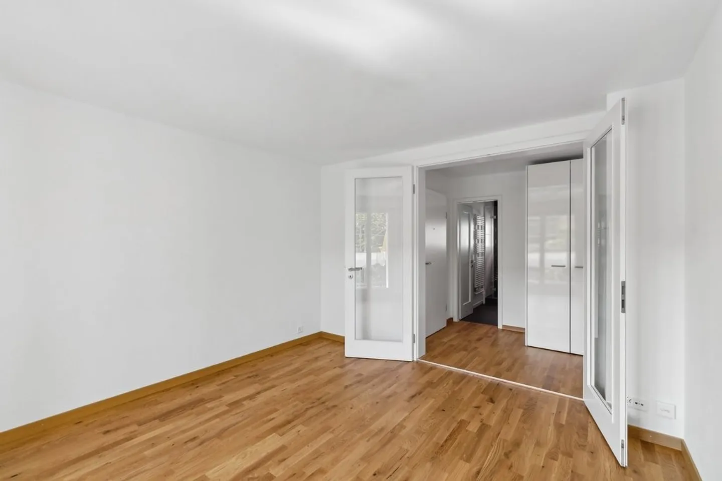 Freshly renovated 3-room apartment in a quiet property - Photo 5 of 11