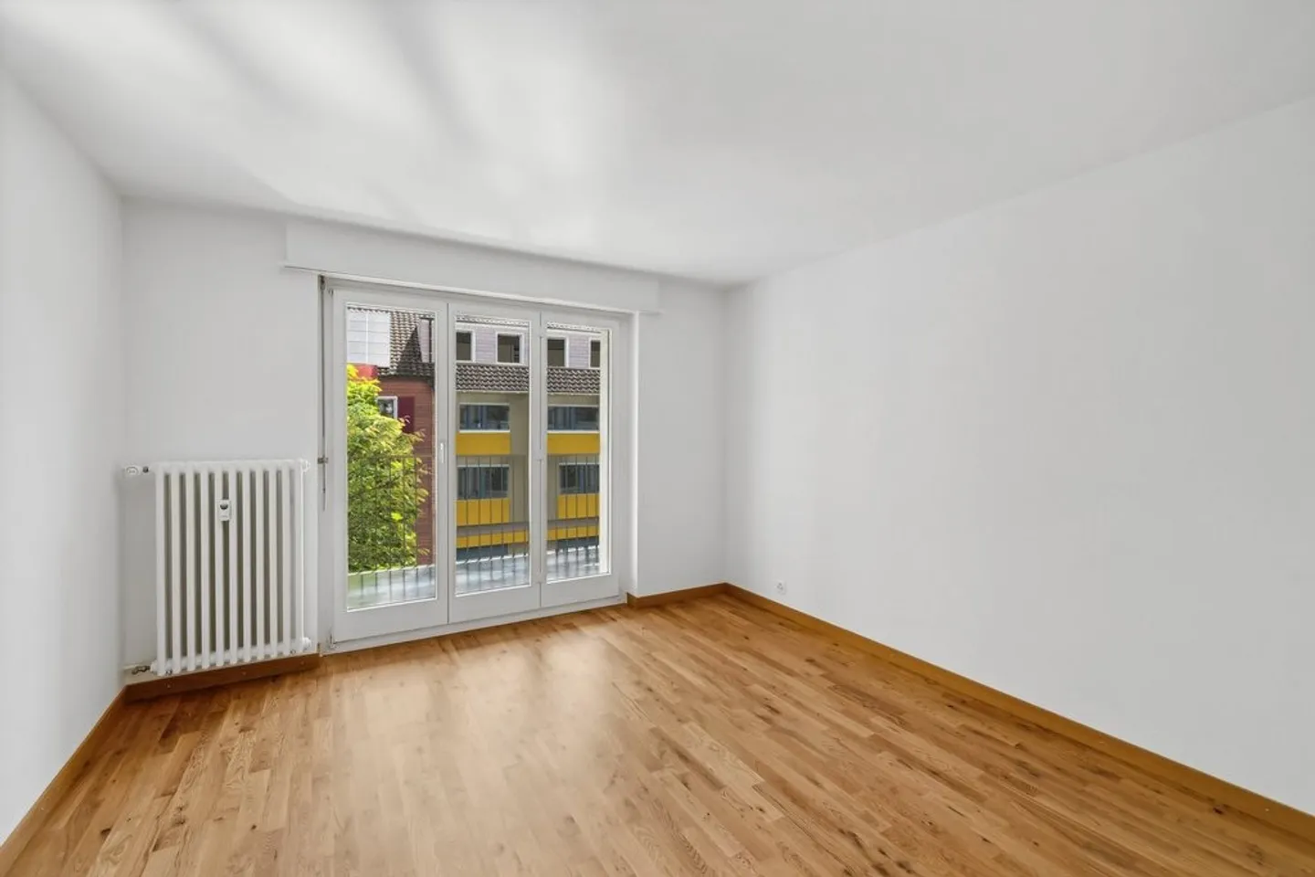 Freshly renovated 3-room apartment in a quiet property - Photo 6 of 11