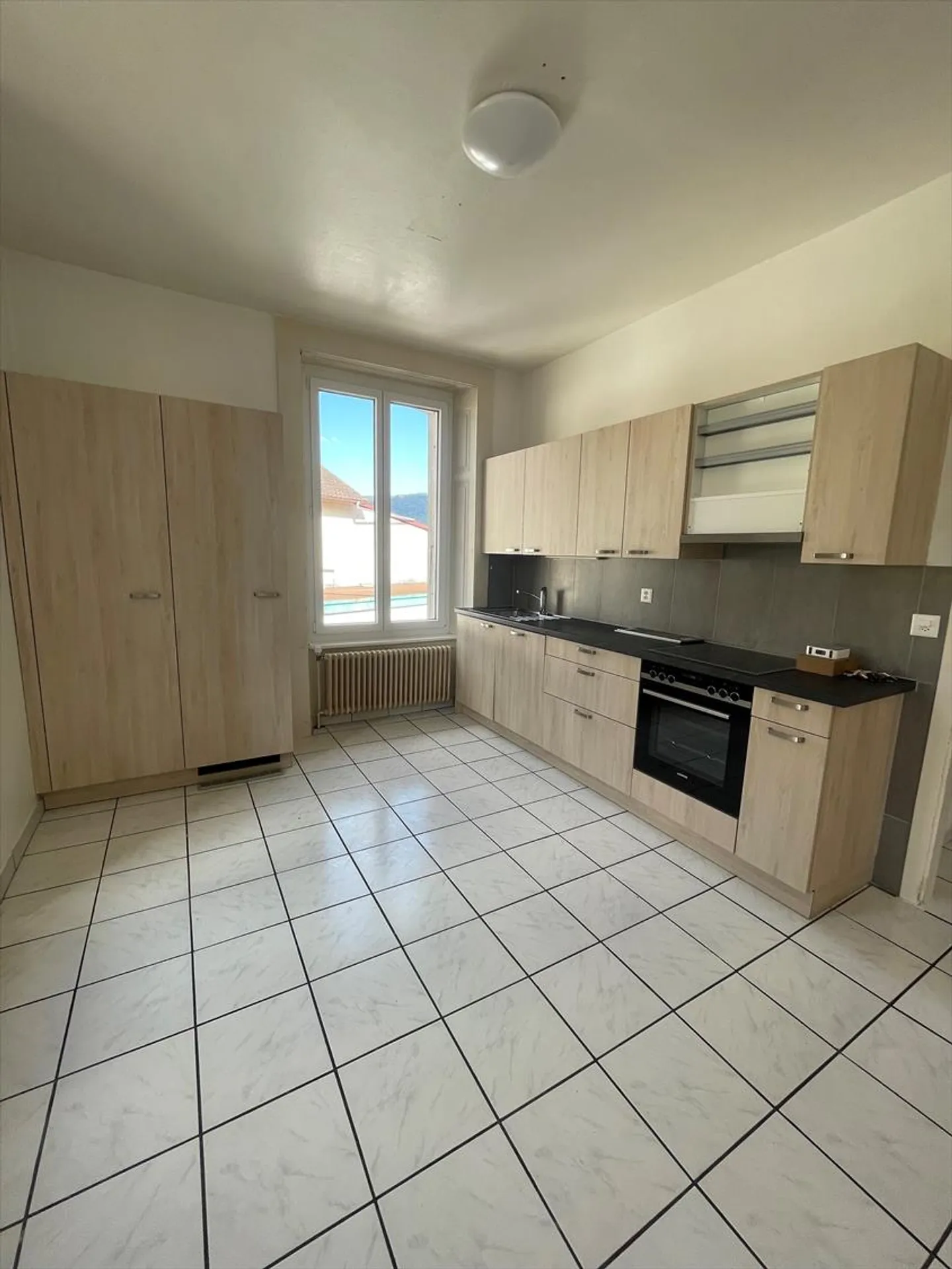 Appartamento con 4,5 stanze al 1° piano - Foto 1 di 7