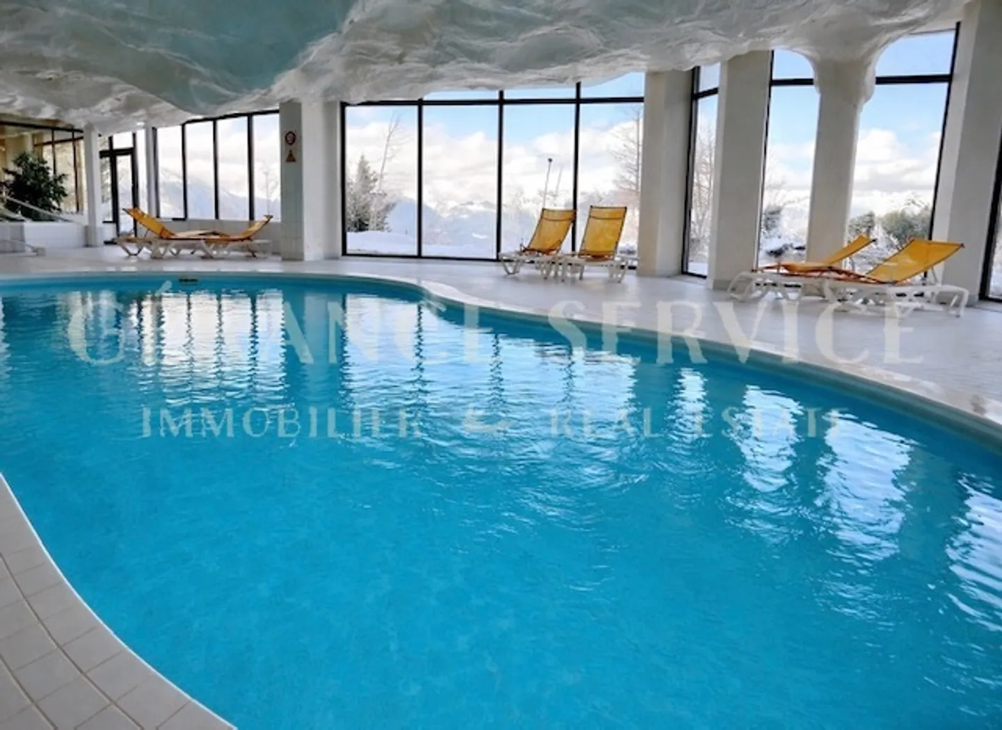 Appartement rénové avec vue - Photo 11 sur 14