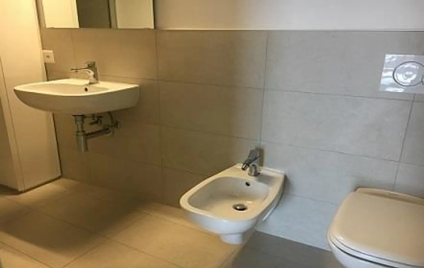 Neueste 2,5-Zimmer-Wohnung mit Dachterrasse - Foto 3 von 7
