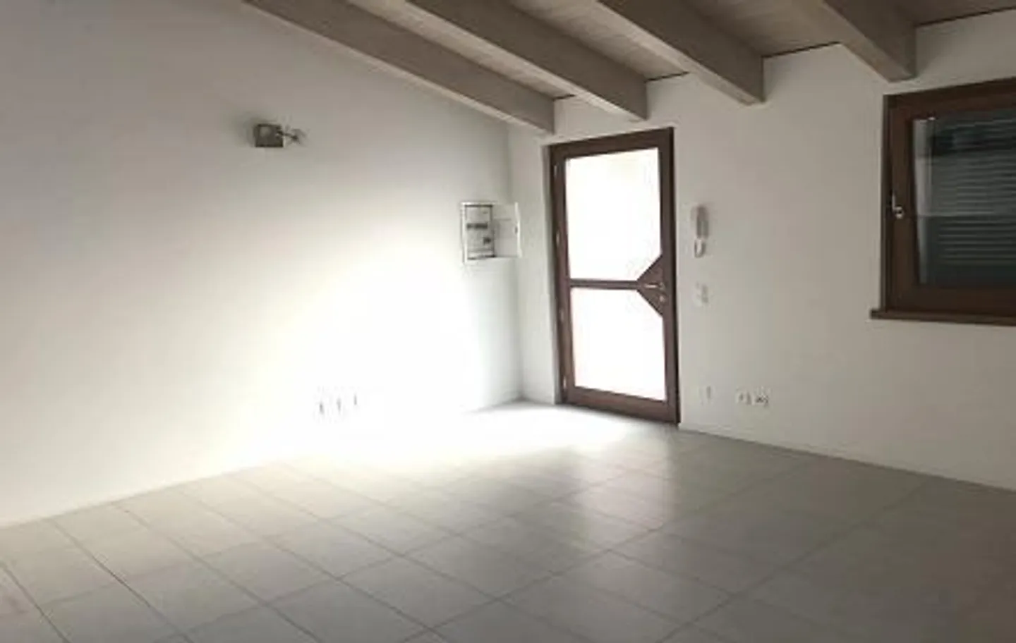 Neueste 2,5-Zimmer-Wohnung mit Dachterrasse - Foto 5 von 7