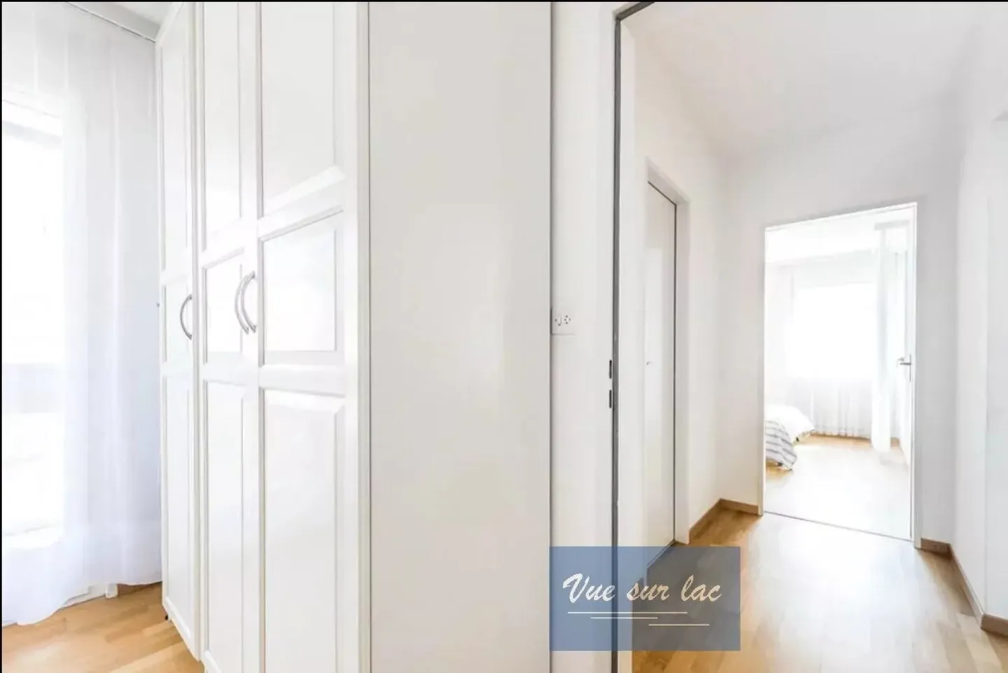 Superbo appartamento arredato in riva al lago, nel centro di Montreux - Foto 3 di 13