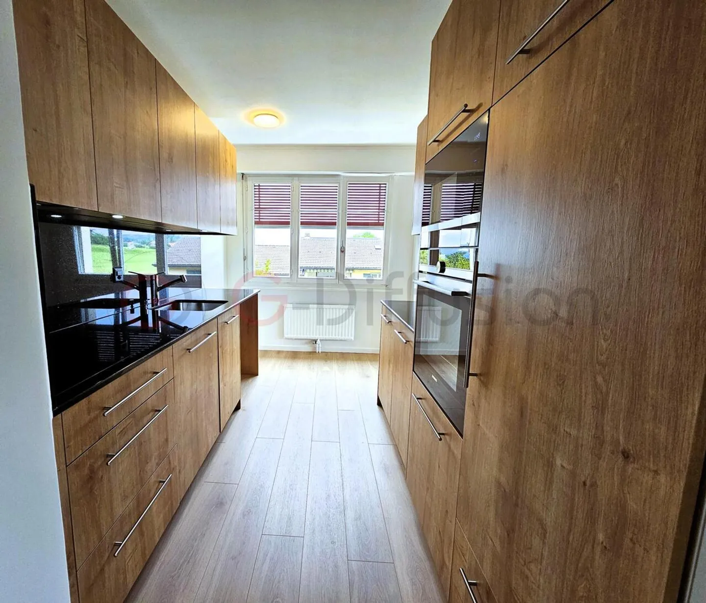 Magnifique appartement de 2.5 pièces rénové  - Photo 3 sur 7