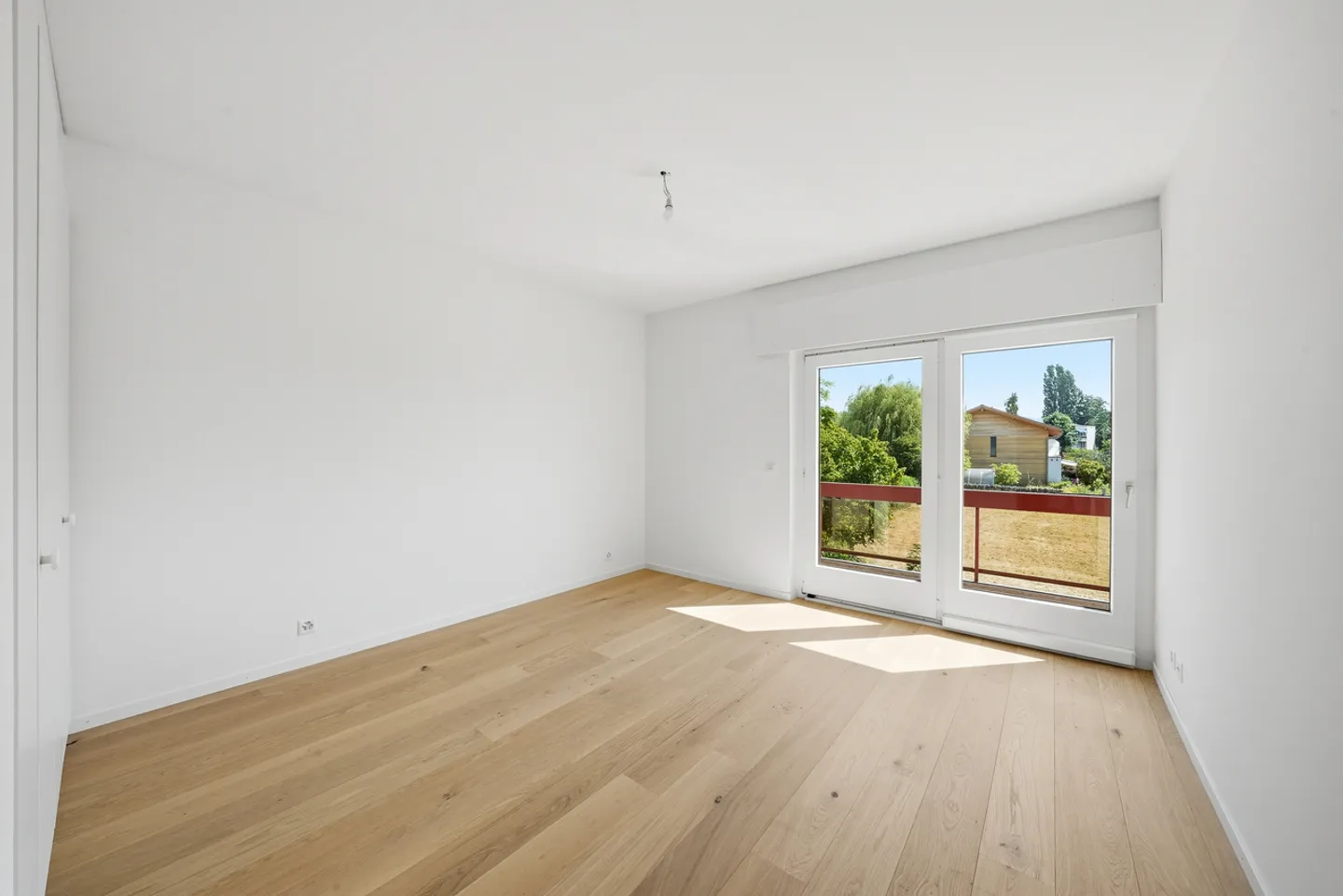 Appartement Luxueux à St-Sulpice - Photo 8 sur 13