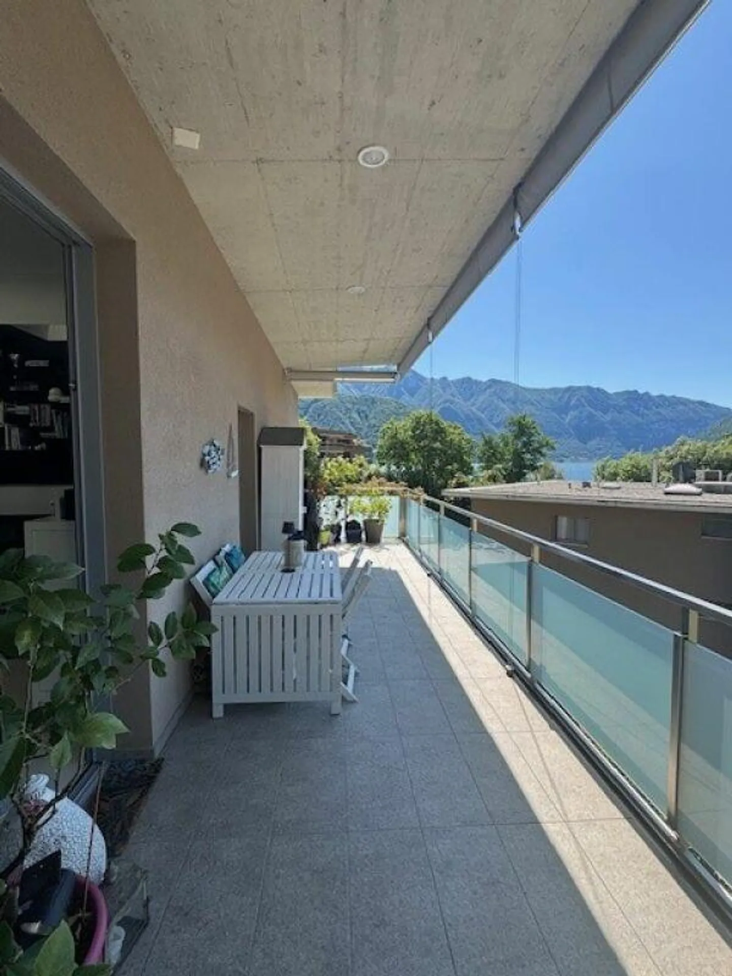 Melide - Splendido 4.5 locali ultimo piano con vista lago e nucleo - Foto 4 di 15