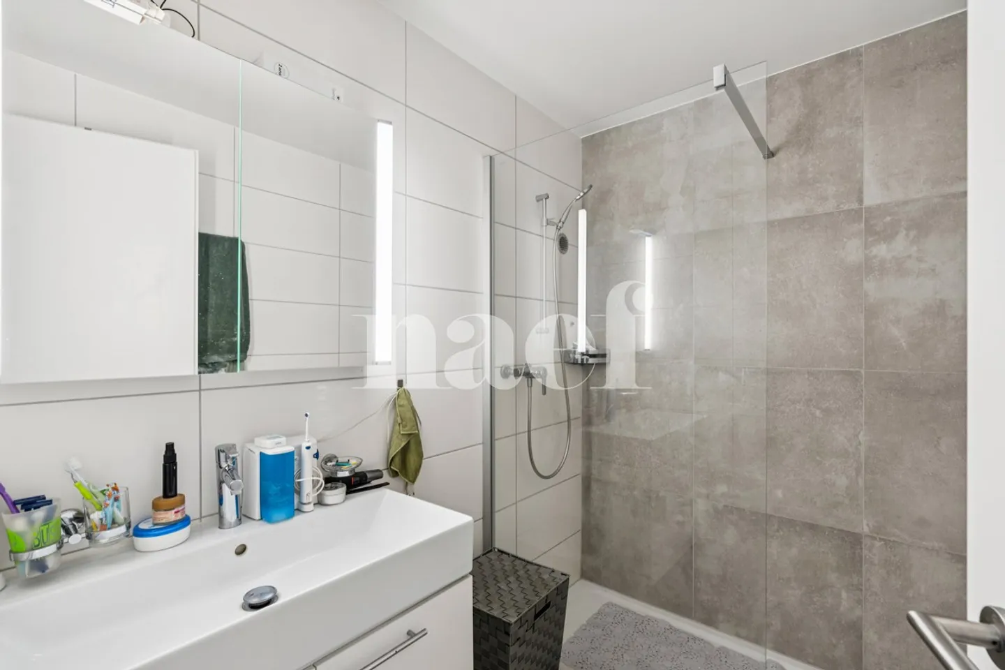 Appartamento ristrutturato di 3,5 locali nel cuore del villaggio di Cormondrèche - Foto 6 di 6