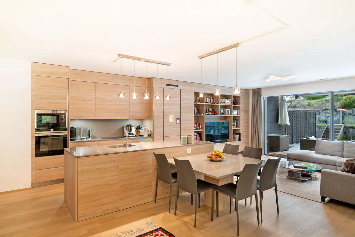 Luxurious Apartment - Nyon - Photo 2 of 6