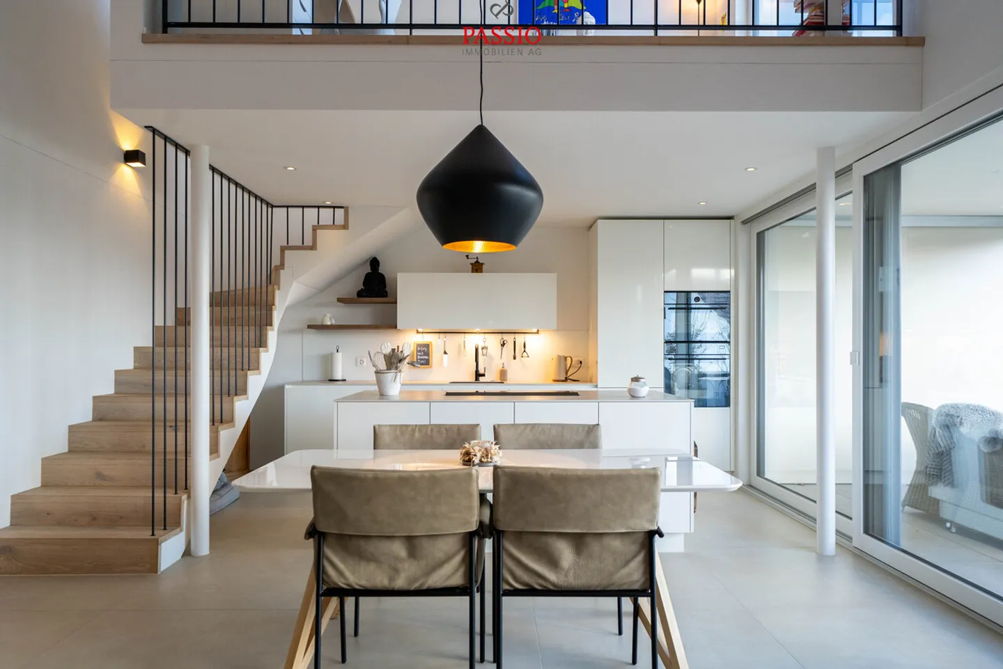 High-quality 4.5-room duplex apartment with panoramic views and 2 balconies - Photo 1 of 29