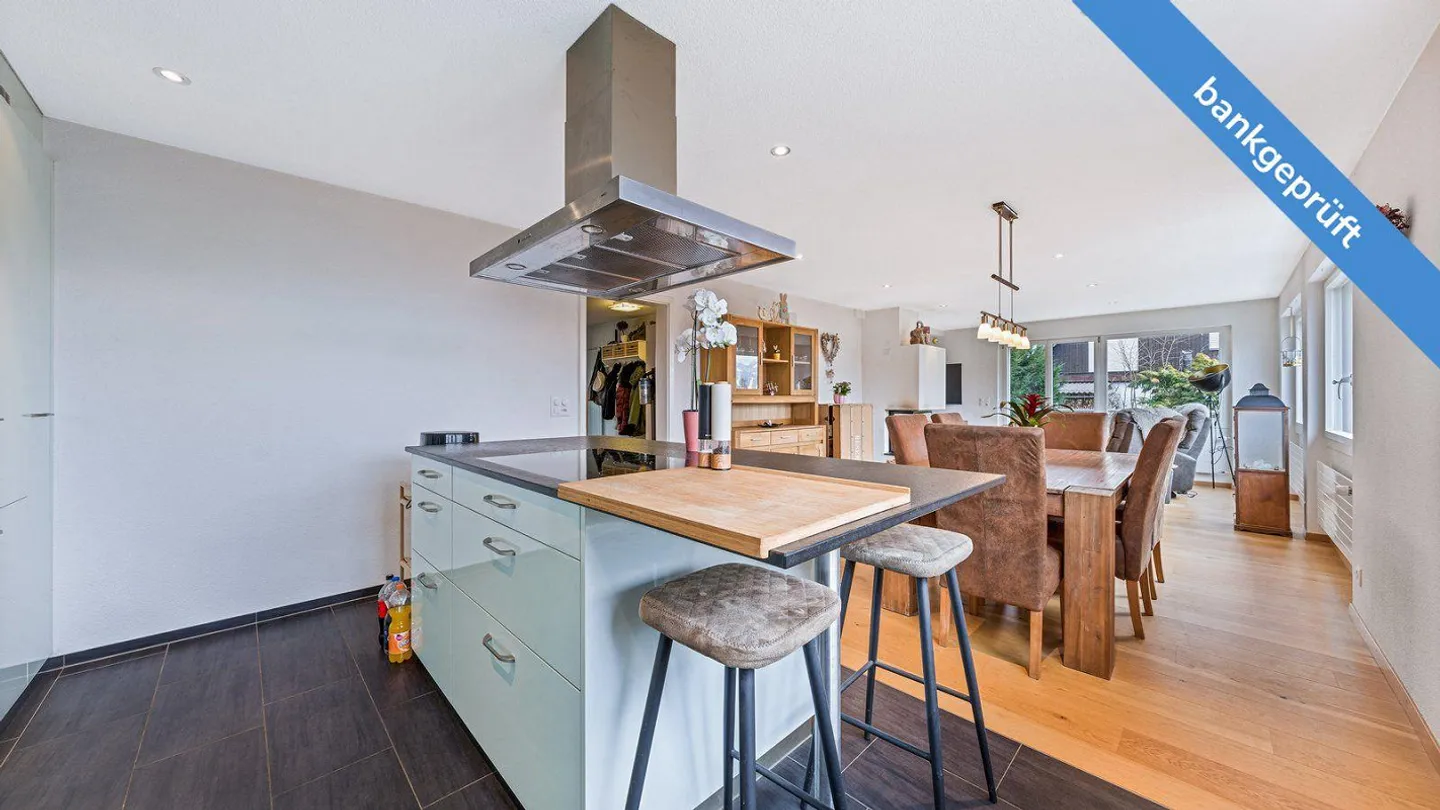 Stilvolles Zuhause mit Alpenblick - Foto 4 von 13