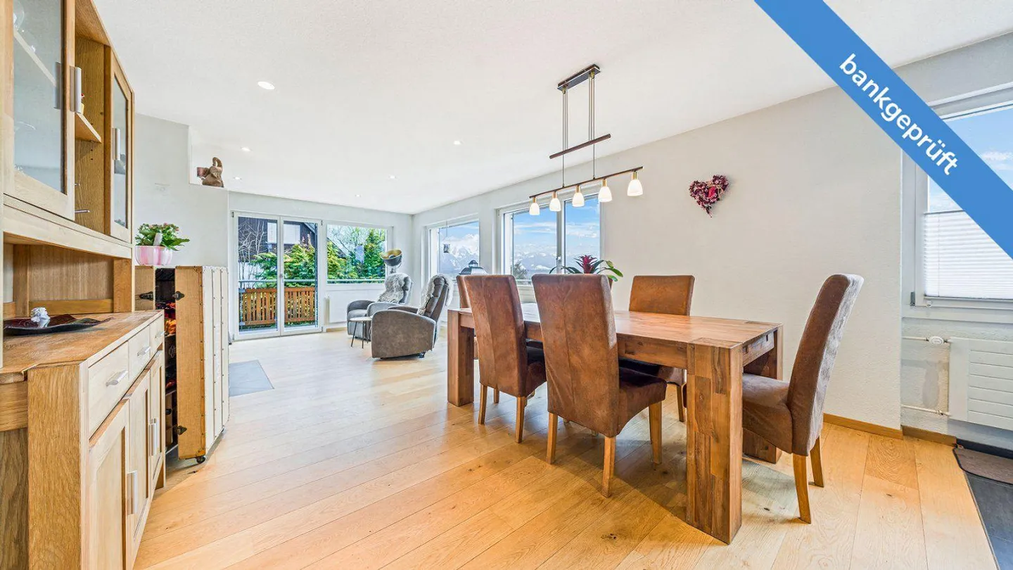 Stilvolles Zuhause mit Alpenblick - Foto 5 von 13