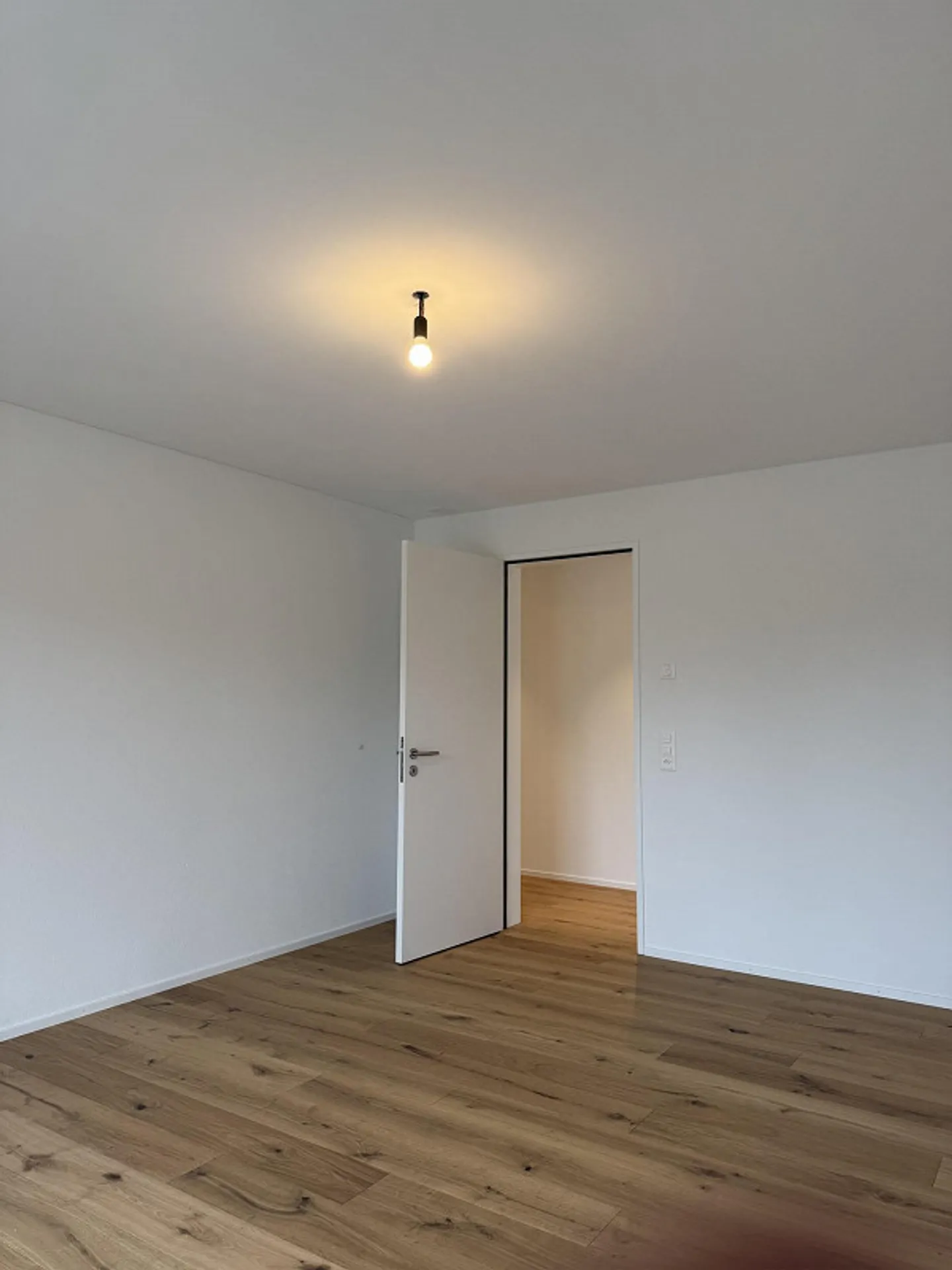 Moderno appartamento con terrazza di 4,5 stanze con panorama alpino - Foto 6 di 9