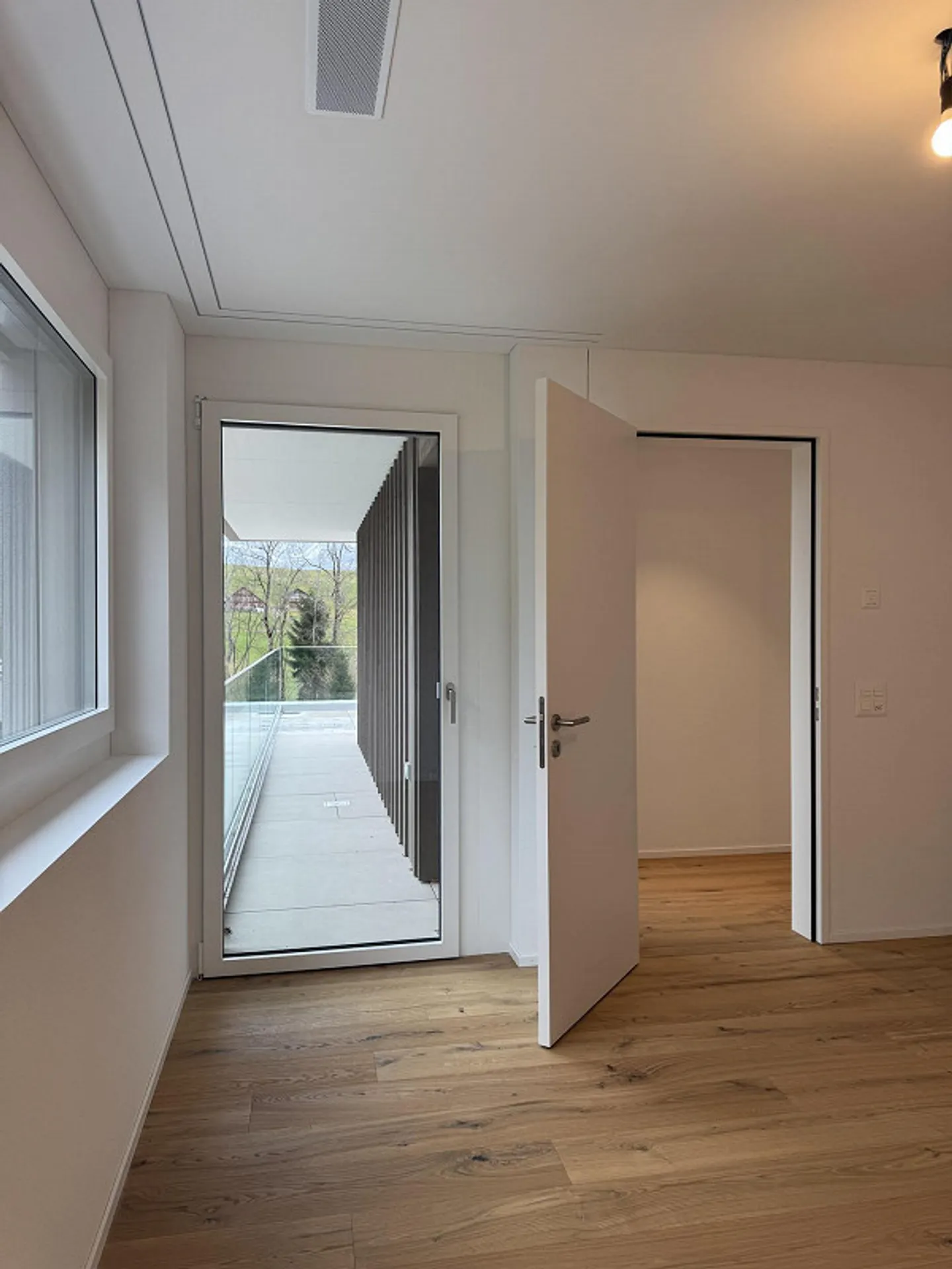 Moderno appartamento con terrazza di 4,5 stanze con panorama alpino - Foto 7 di 9