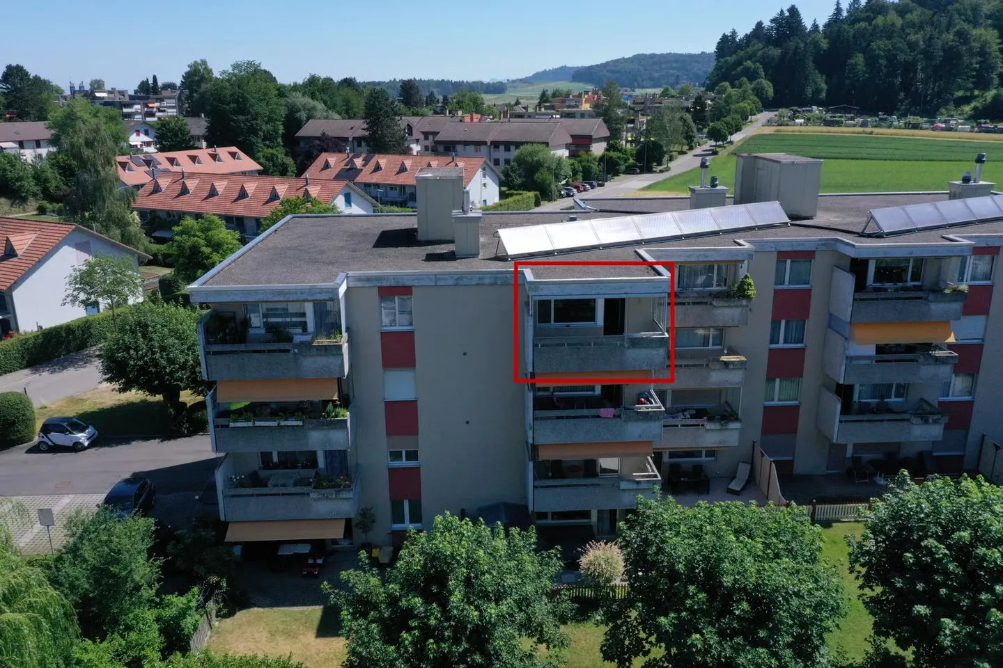 Appartement pratique et bien entretenu de 3,5 pièces avec place de parking - Photo 1 sur 13