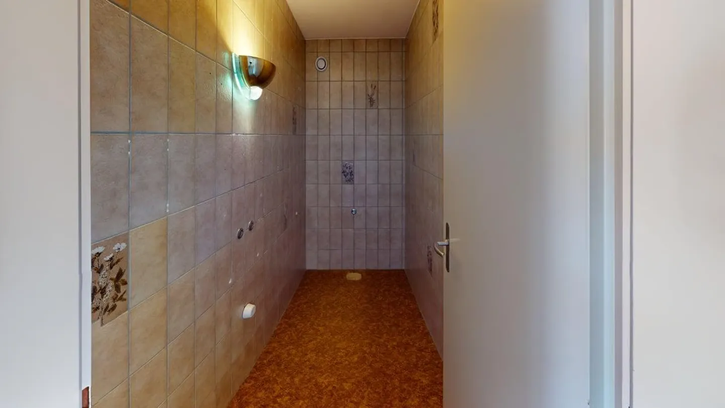 Appartement pratique et bien entretenu de 3,5 pièces avec place de parking - Photo 12 sur 13