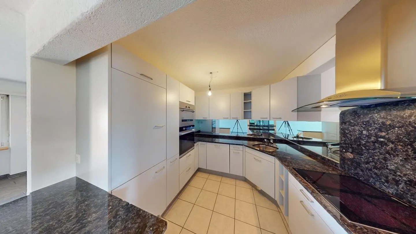 Appartement pratique et bien entretenu de 3,5 pièces avec place de parking - Photo 5 sur 13
