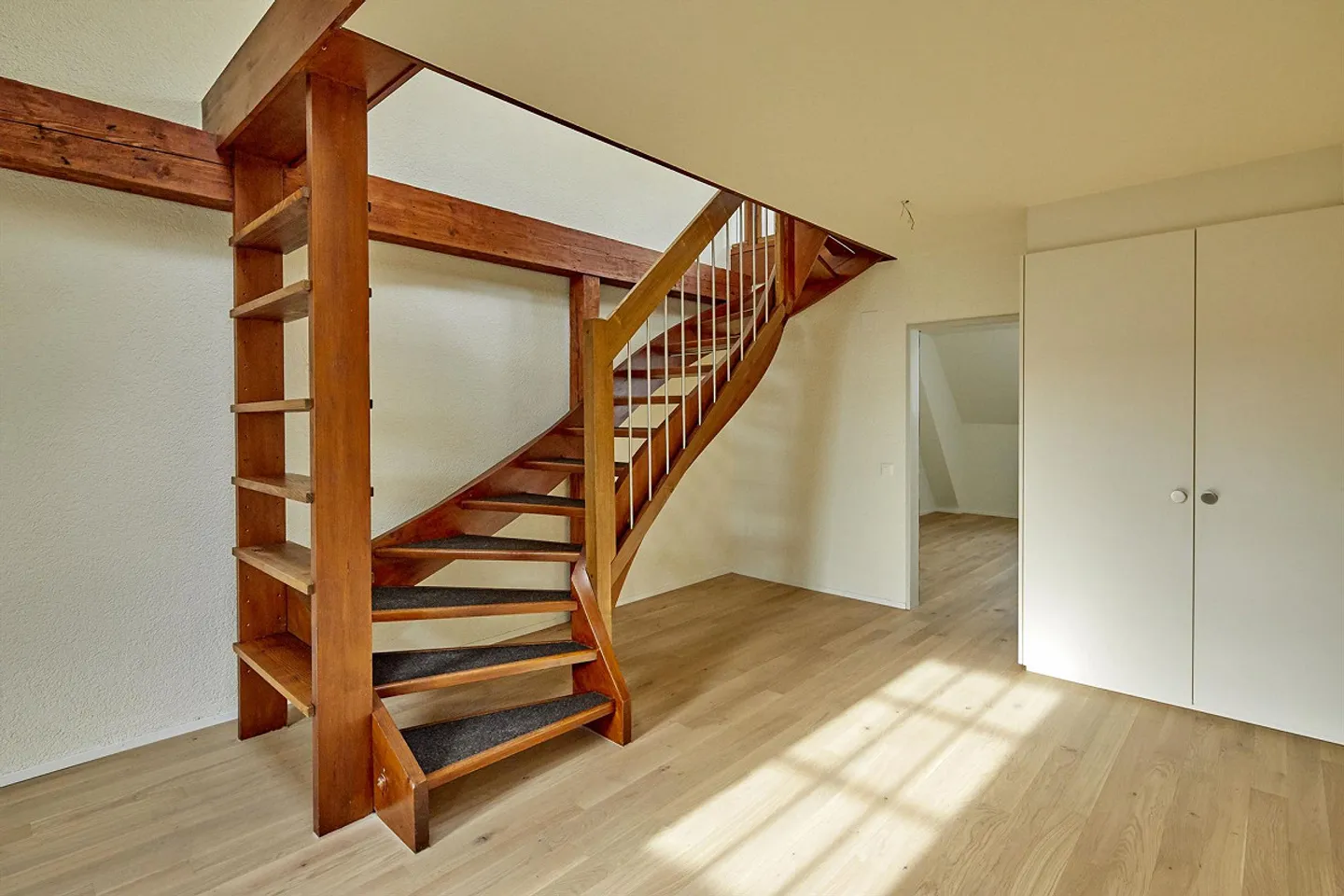 Appartamento 2 1/2 direttamente alla stazione di Berna - Foto 1 di 8