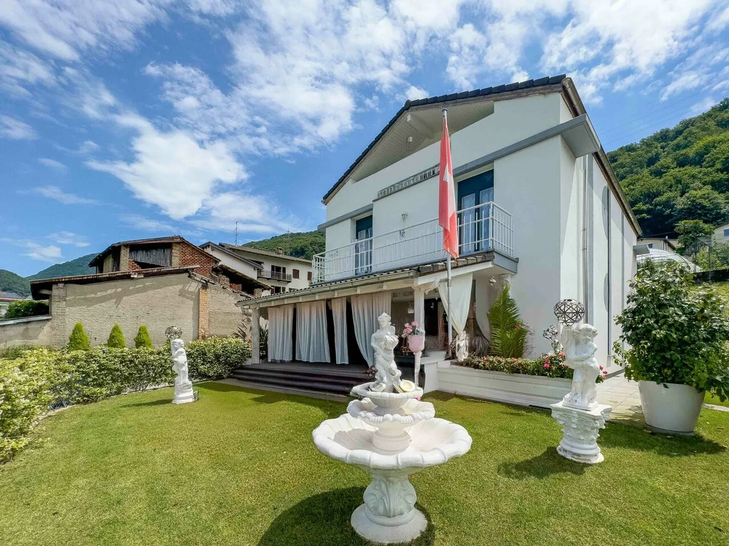 Casa singola in affitto - Foto 1 di 12