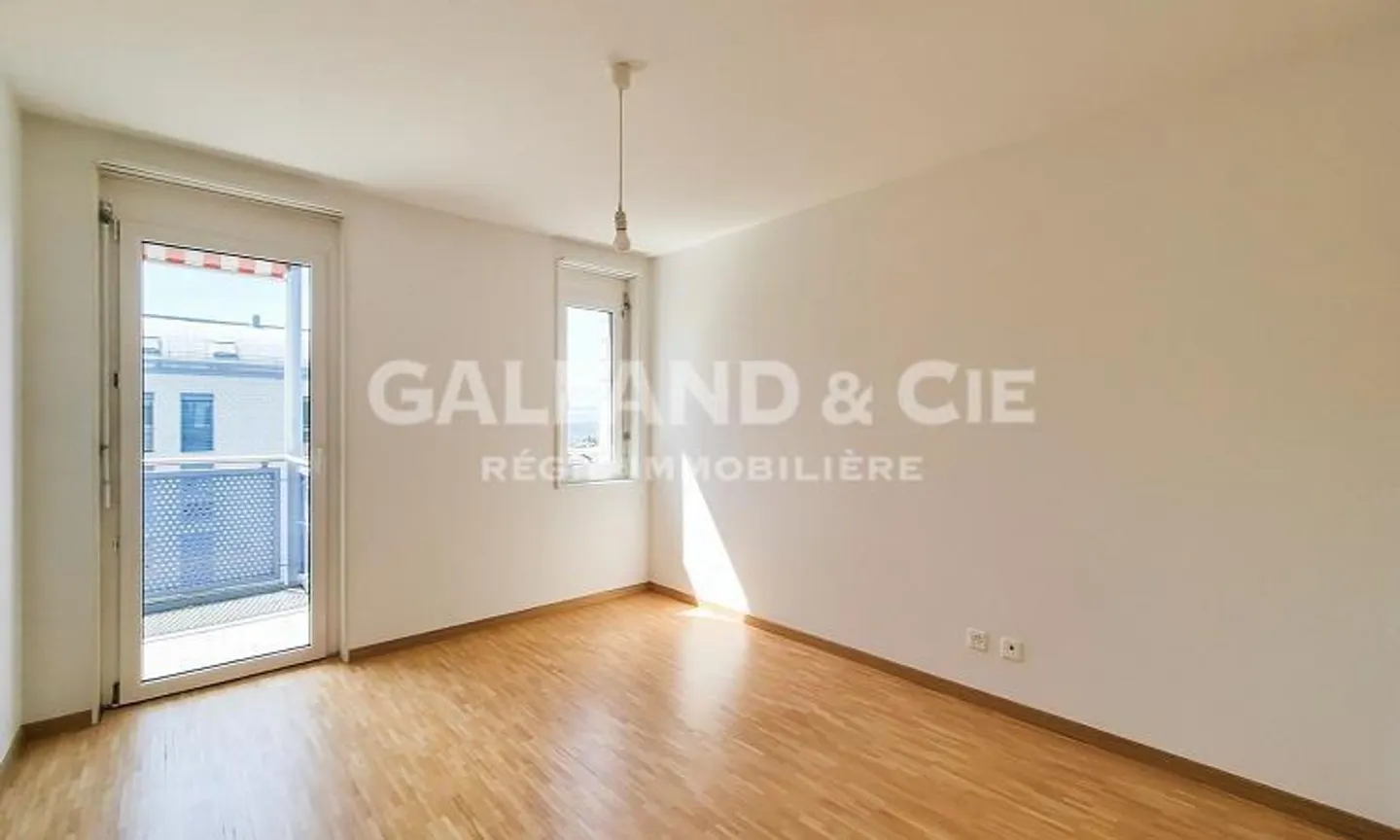Appartamento di 3 stanze con balcone - Foto 3 di 9