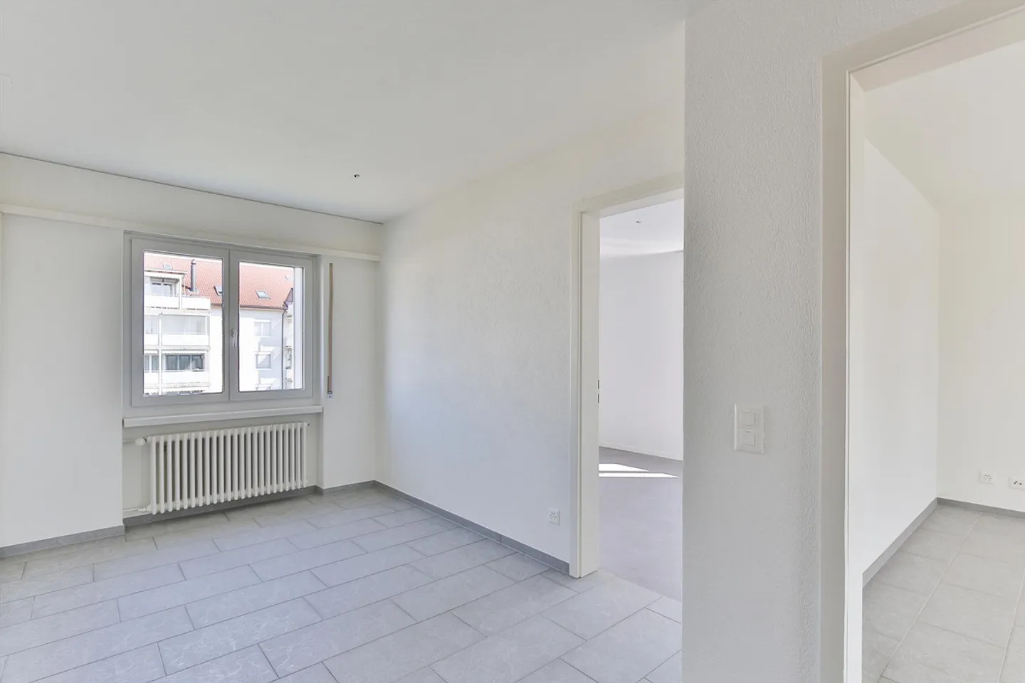 Helle Wohnung mit Balkon - Foto 8 von 13