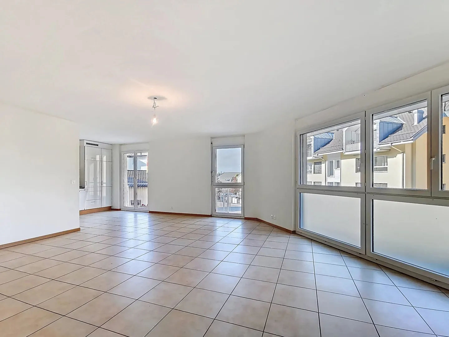 Wohnung kaufen - Foto 1 von 9