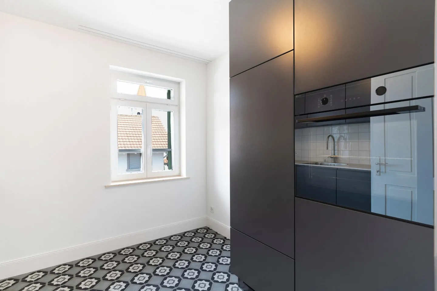 Appartamento di 5 stanze ristrutturato con stile a Rorschach - Foto 4 di 9