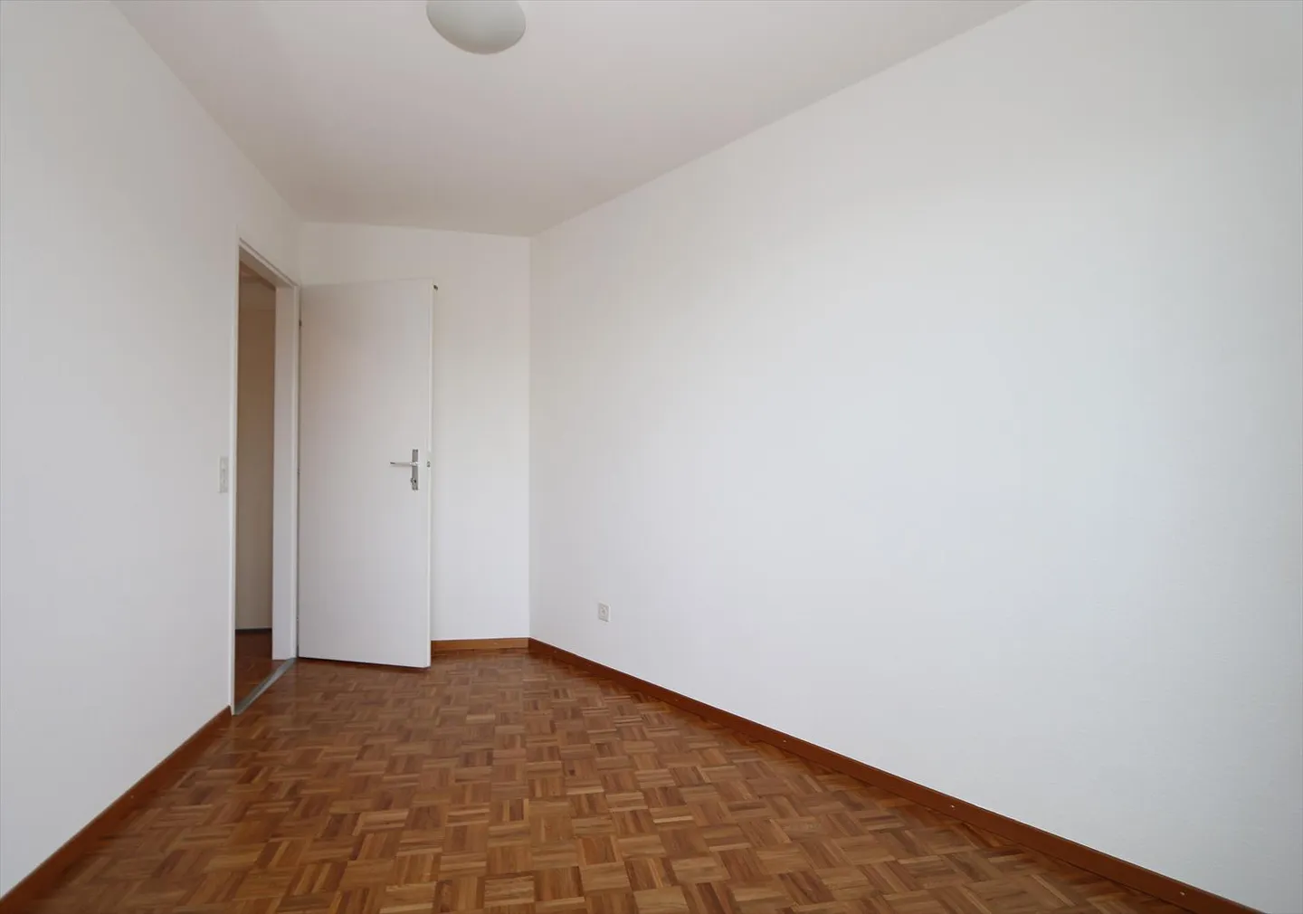 Attico con 5 camere, galleria e terrazza a Thônex - Foto 5 di 17