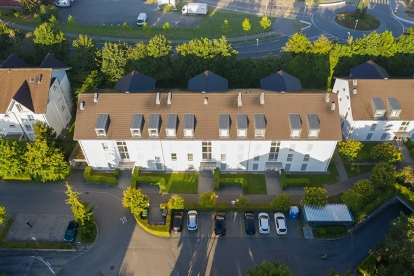 À la recherche d'une place de parking à Kehrsatz - Photo 1 sur 1