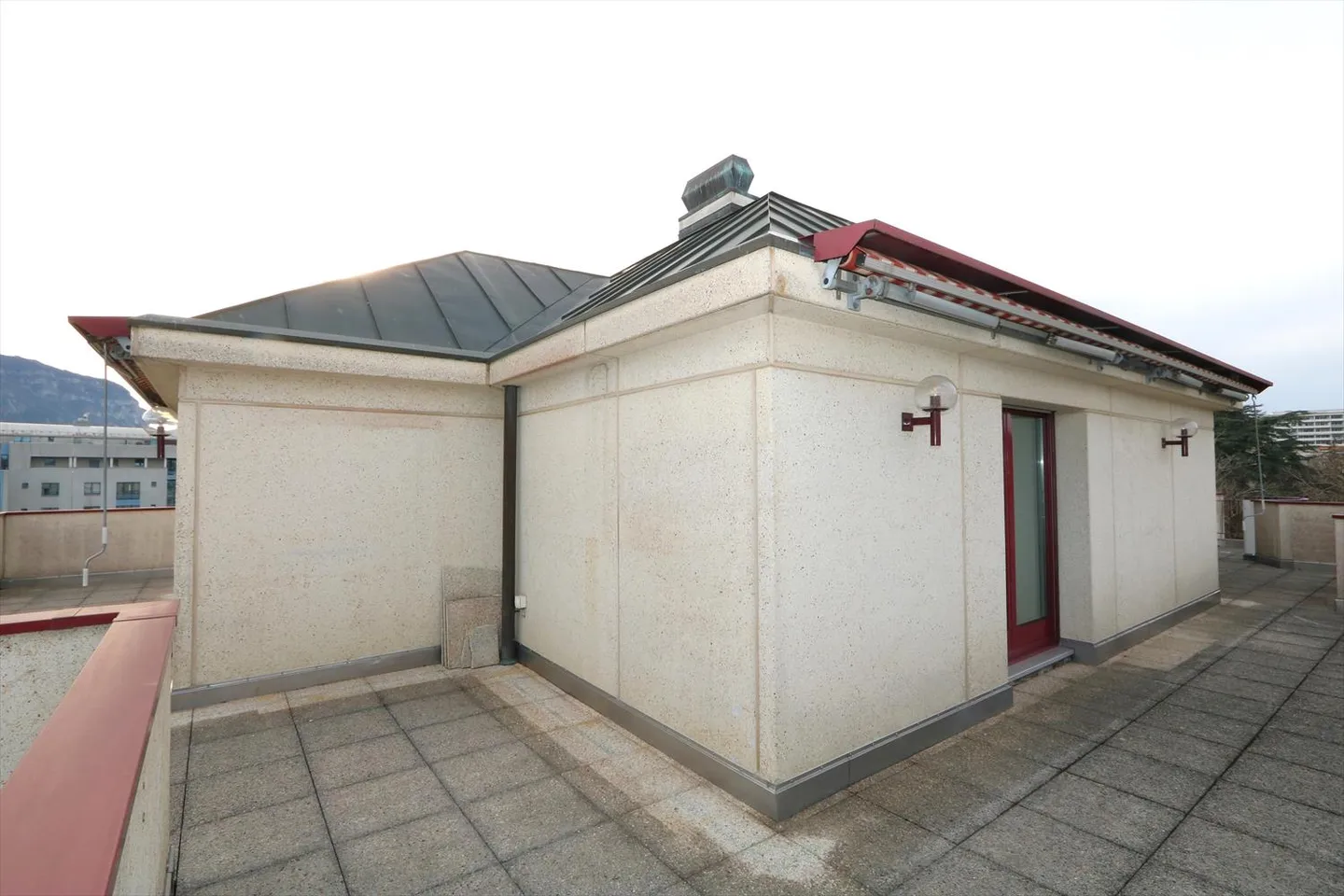 Attico con 5 camere, galleria e terrazza a Thônex - Foto 11 di 17