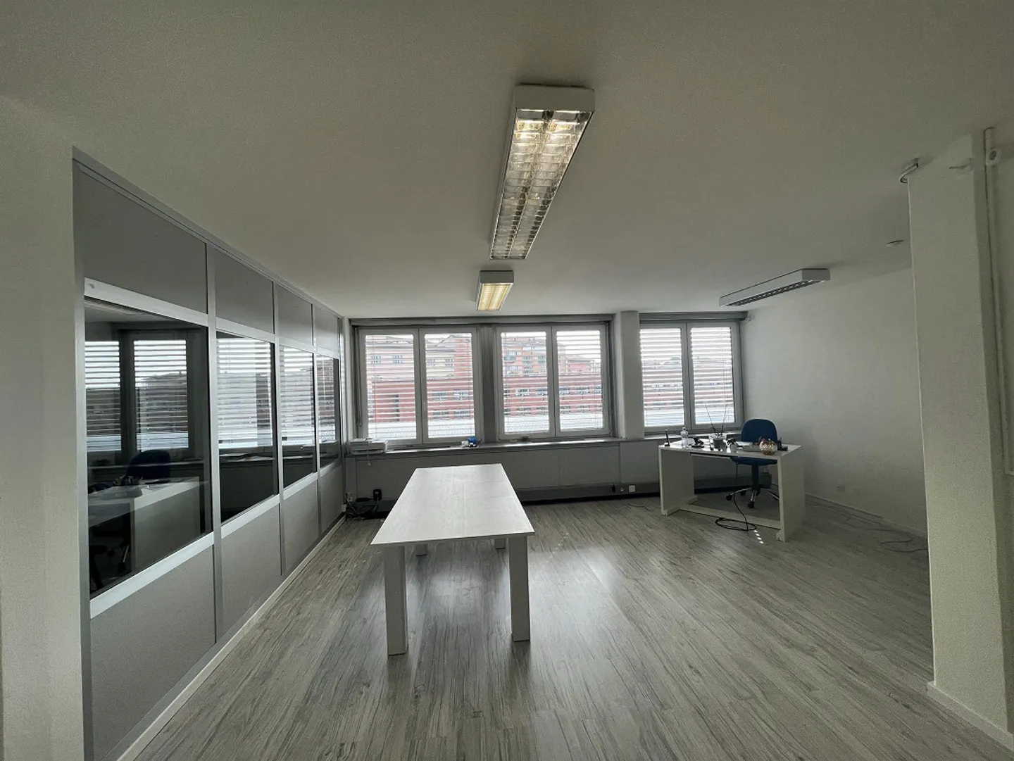 Mendrisio – near Piazzale Alle Valle | Elegant office of 50 m² - Photo 2 of 6