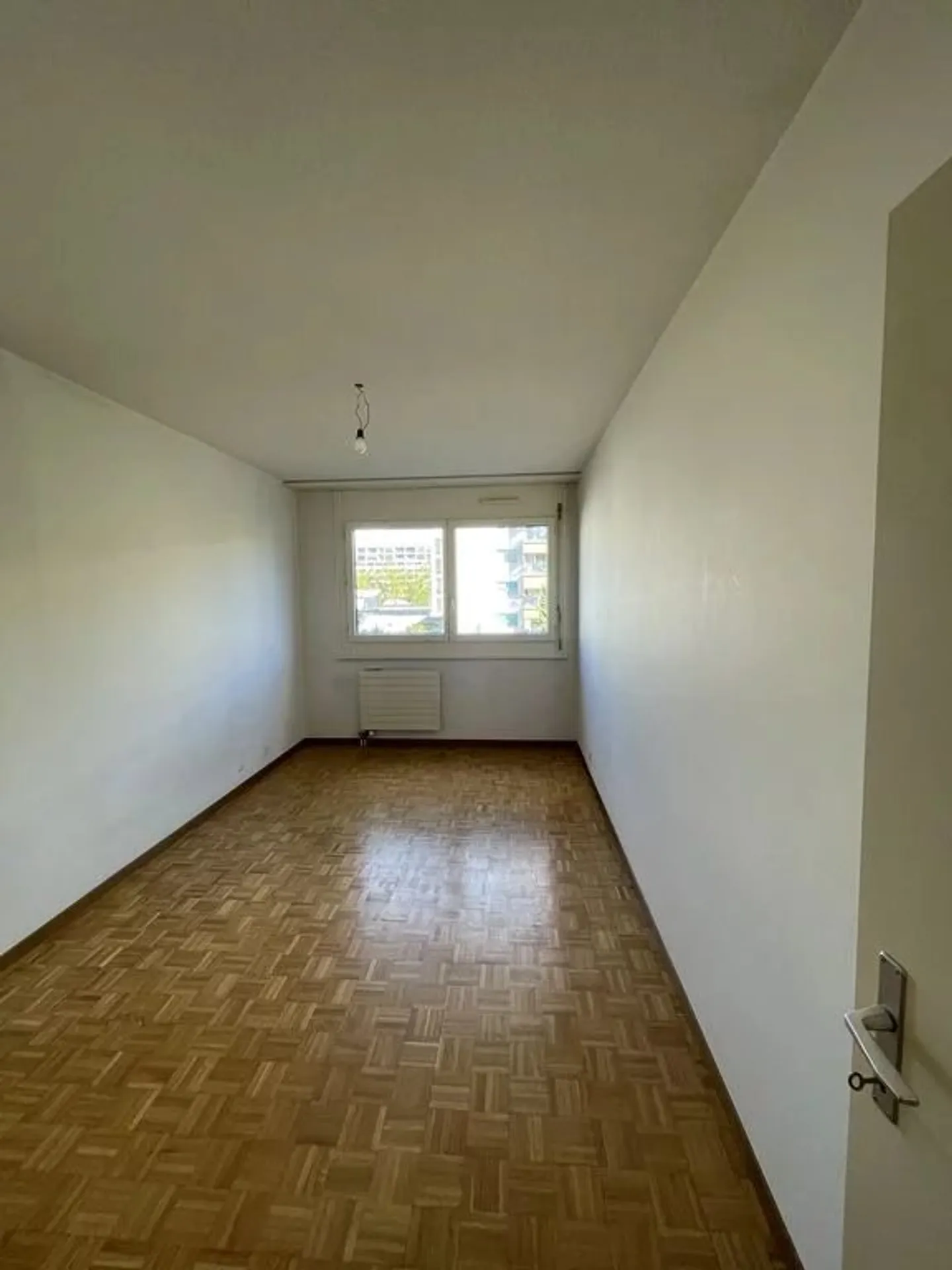 4-room apartment - Photo 3 of 5