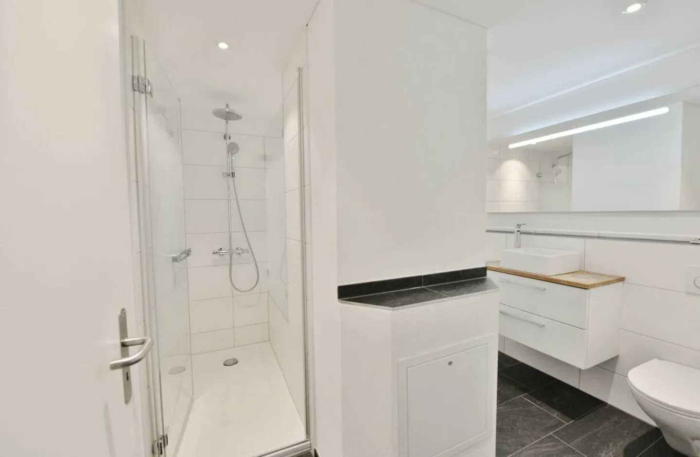 Charmante Wohnung in historischem Gebäude - Foto 7 von 14