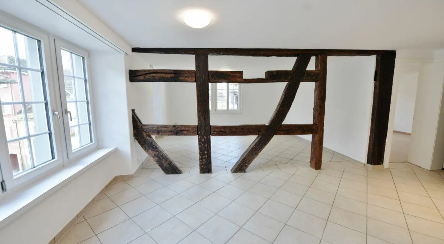 Charmante Wohnung in historischem Gebäude - Foto 9 von 14