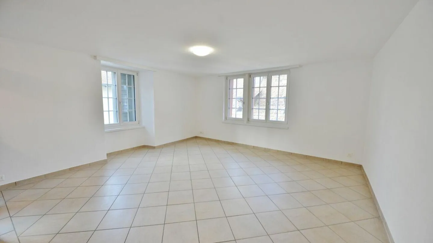 Charmante Wohnung in historischem Gebäude - Foto 10 von 14