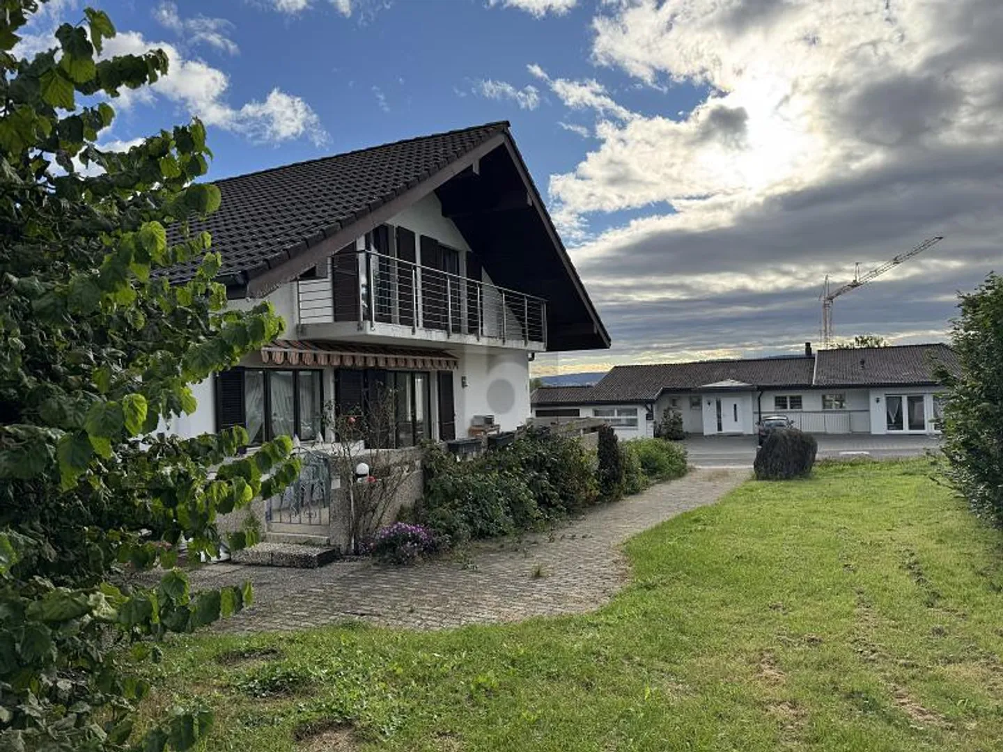 FAMILIÄR UND RUHIG - Foto 1 von 6