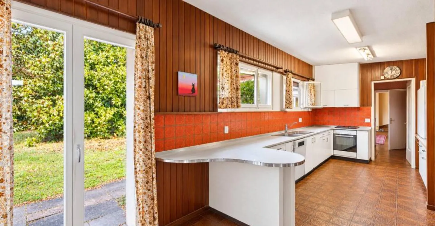 Exklusiv: Einfamilienhaus auf einem großen Grundstück von über 8.000 m² - Foto 8 von 13