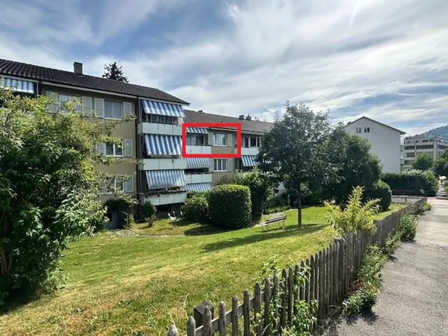 Charmante Wohnung mit Balkon - Foto 2 von 13