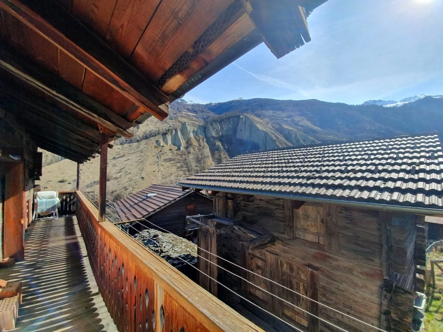 4 Camere da ristrutturare nella soffitta Val d'Hérens - Foto 1 di 11