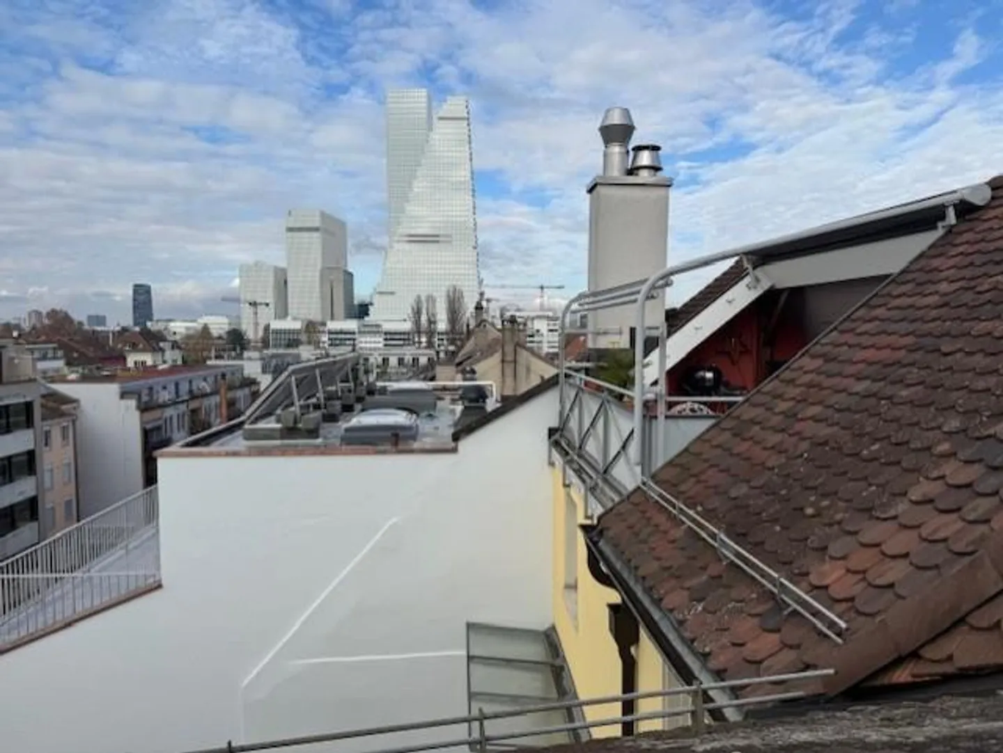 Maisonette spacieuse et charmante au dernier étage d'une maison de style Jugendstil - Photo 15 sur 18