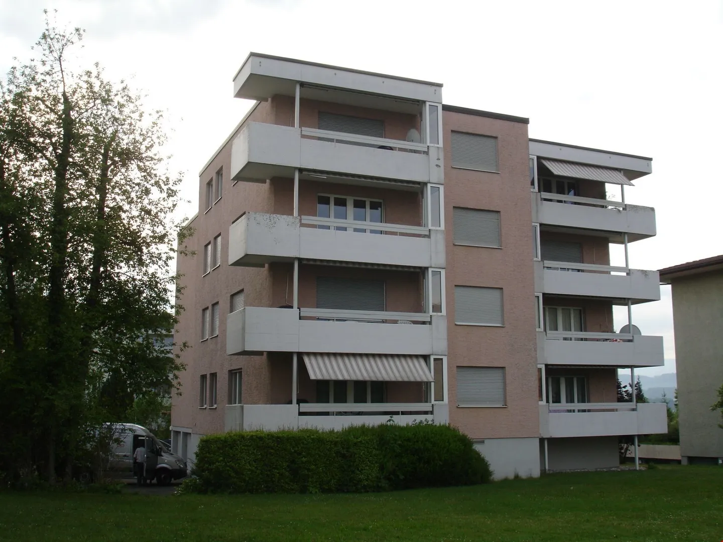 Appartement simple de 3 pièces dans le quartier de Lindenhof - Photo 1 sur 5