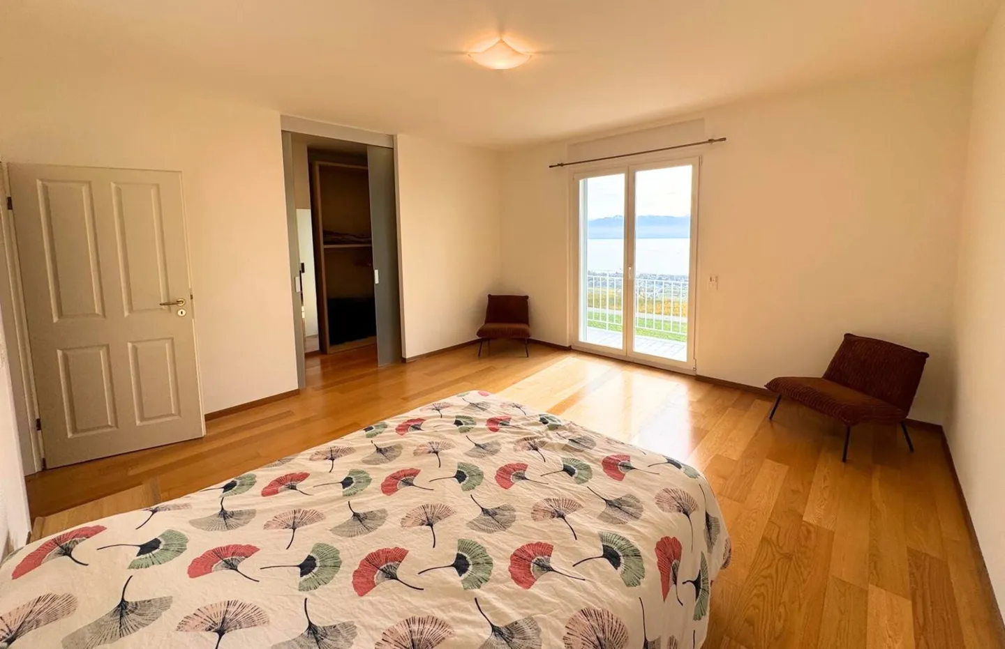 Maison individuelle avec vue panoramique sur le lac - Foto 12 von 14