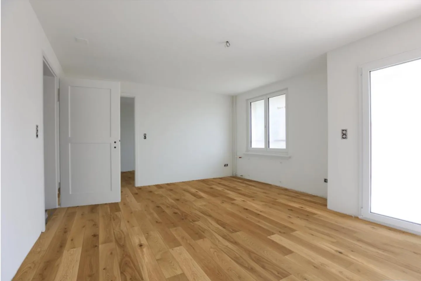Appartements de 4,5 pièces fraîchement rénovés avec un très grand balcon - Photo 6 sur 11