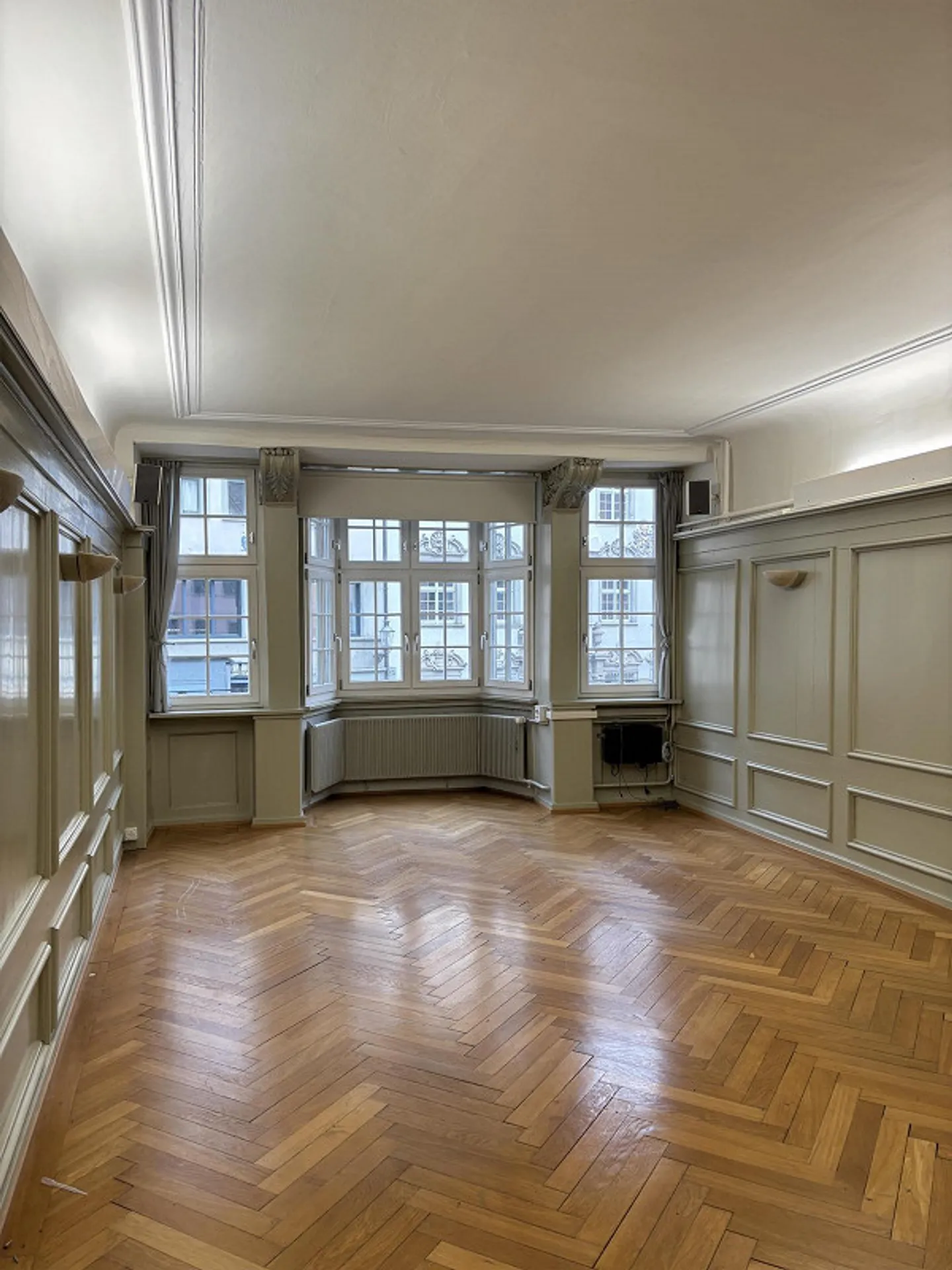 Repräsentative Bürofläche an bester Lage in Schaffhausen zu vermieten - Foto 1 von 6