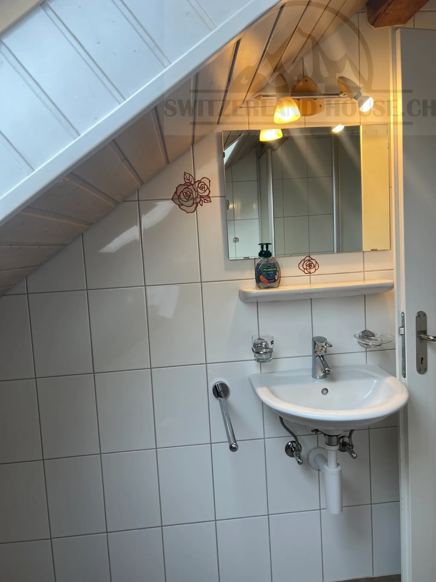 Studio for rent close to amenities and nature in Posat - Photo 4 of 7