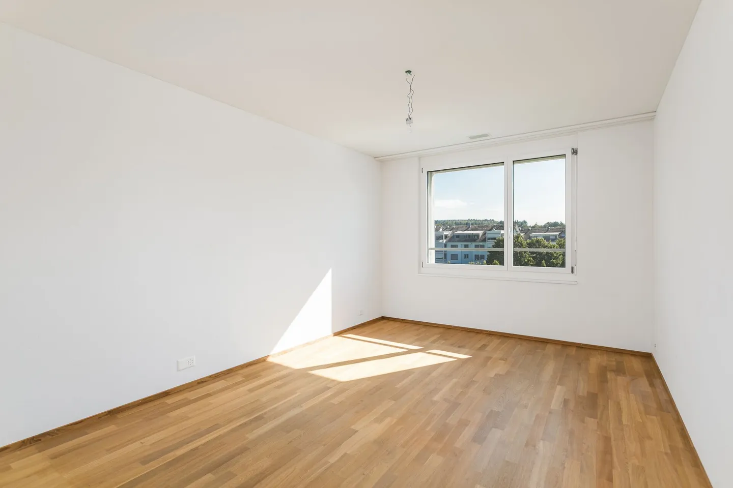 Light-flooded 4.5-room apartment in a central location - Photo 7 of 8