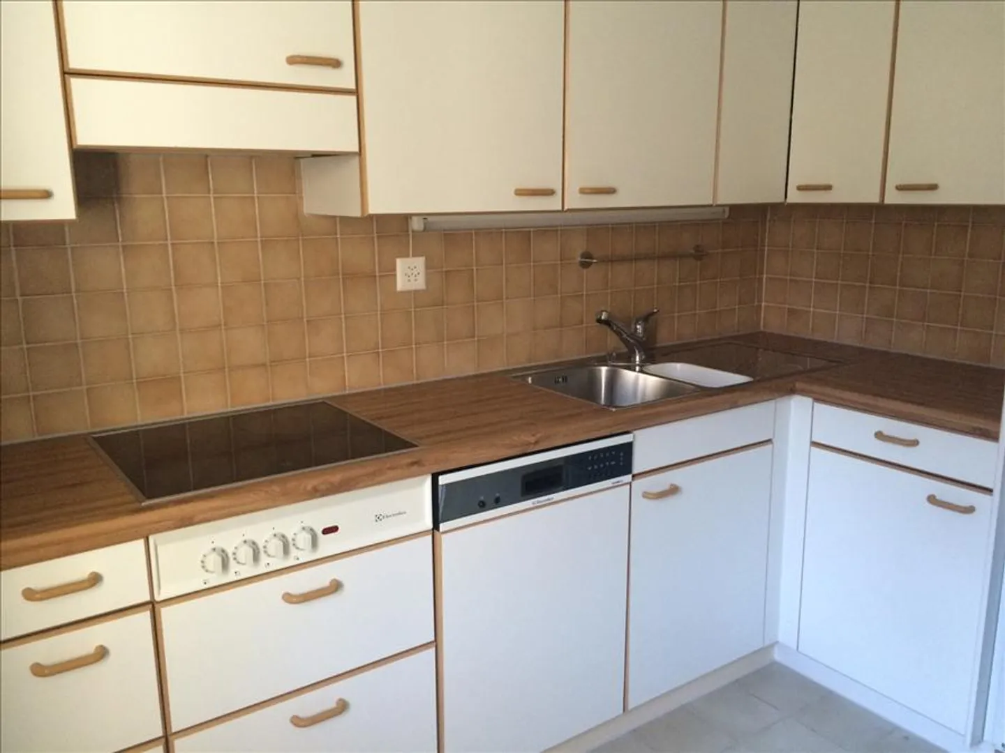 MIETEN OHNE KAUTION - Erdgeschosswohnung in grüner Umgebung - Foto 4 von 8