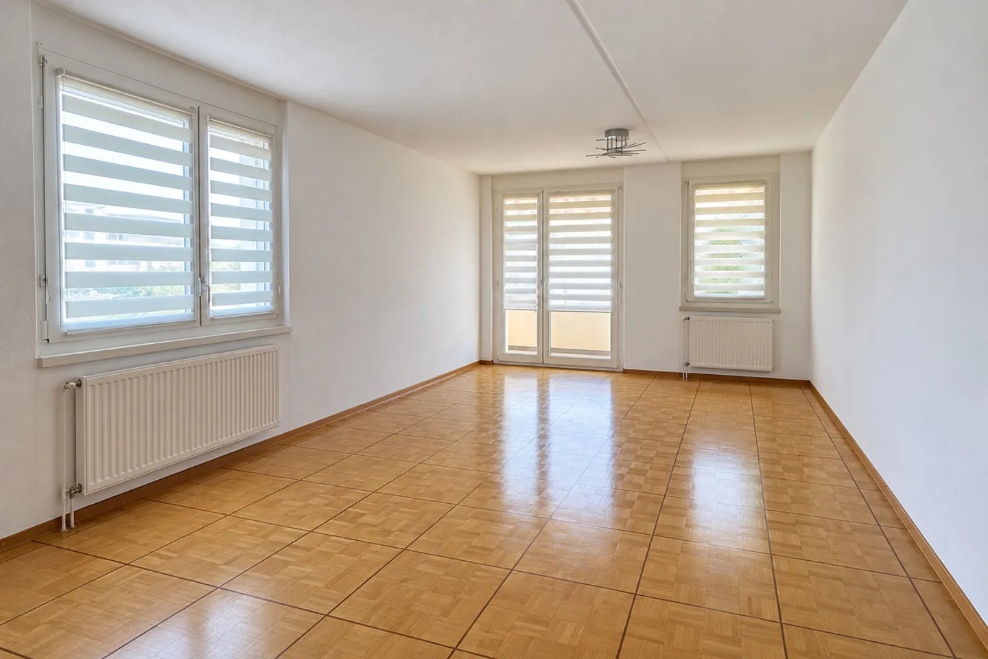 Angenehme Wohnung - Mont-sur-Rolle - Foto 3 von 6