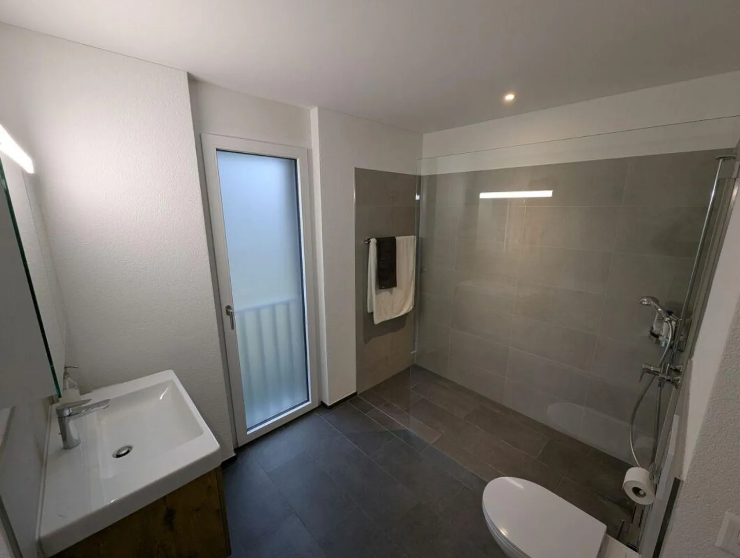 Appartamento moderno con funzione di raffreddamento per le calde giornate estive - Foto 4 di 7