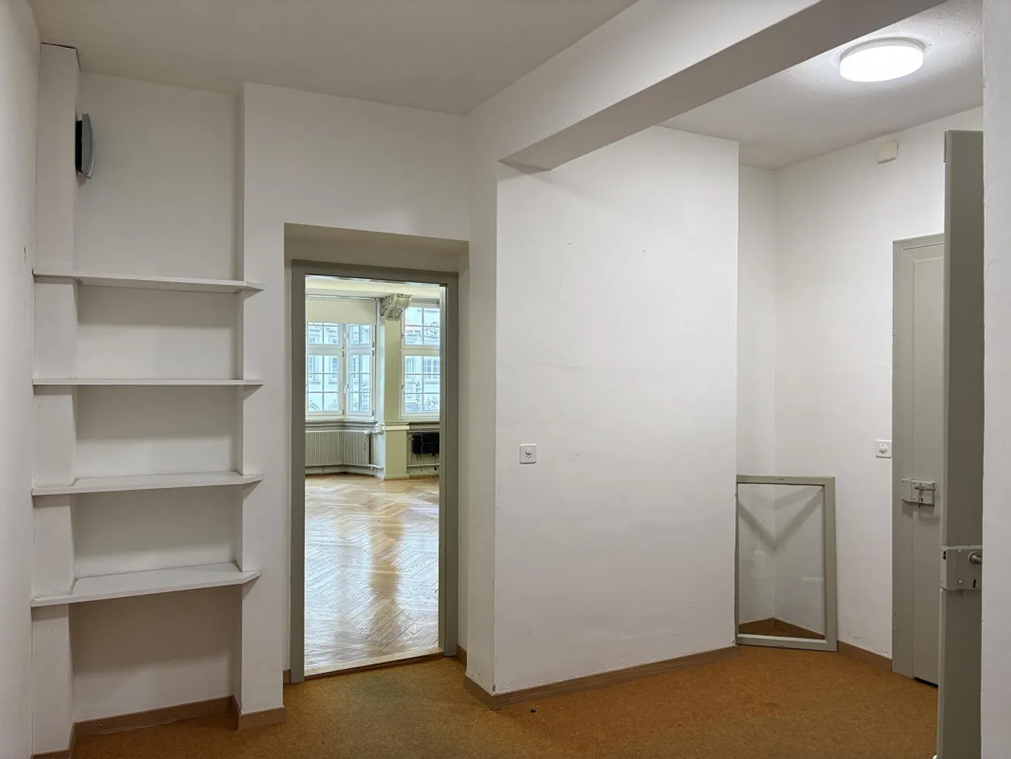 Repräsentative Bürofläche an bester Lage in Schaffhausen zu vermieten - Foto 6 von 6